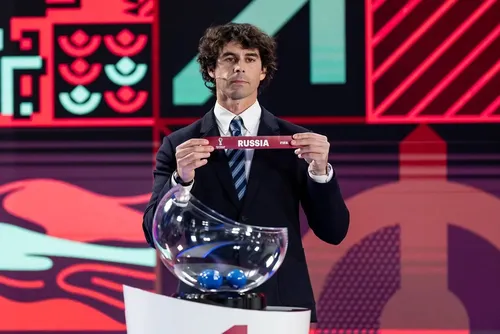 
				Rússia voltará a competir em torneio da Fifa após 4 anos de suspensão
			
			