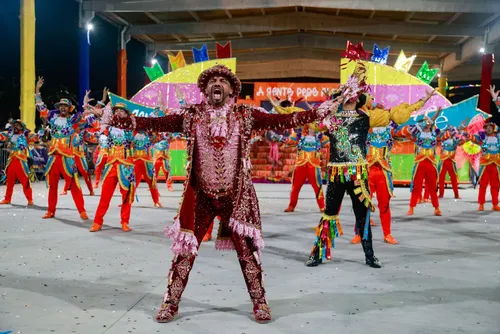 
				Santa Fé transforma arraial em manifesto pela cultura no Forró & Folia
			
			