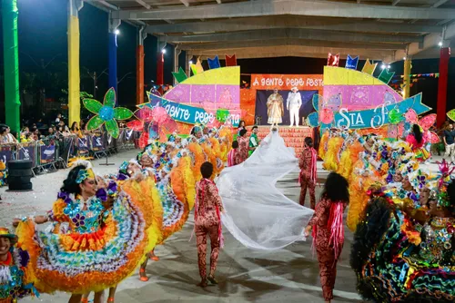 
				Santa Fé transforma arraial em manifesto pela cultura no Forró & Folia
			
			