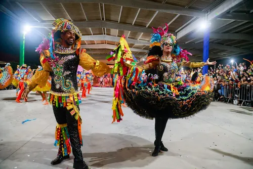 
				Santa Fé transforma arraial em manifesto pela cultura no Forró & Folia
			
			