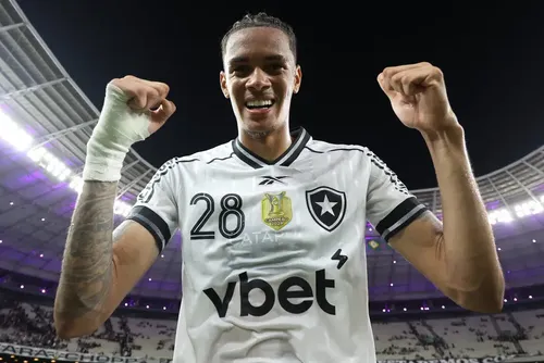 
				São Paulo e Botafogo negociam troca entre Ferraresi e Newton
			
			