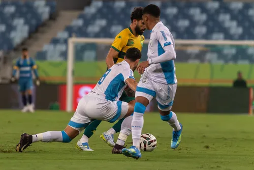 
				Série B: após empate do Londrina, CRB evita entrada na zona de rebaixamento
			
			