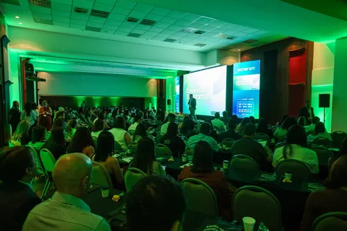 
				Somar Insight Day reúne mais de 200 empresários em Maceió para debater liderança e estratégias de negócios
			
			