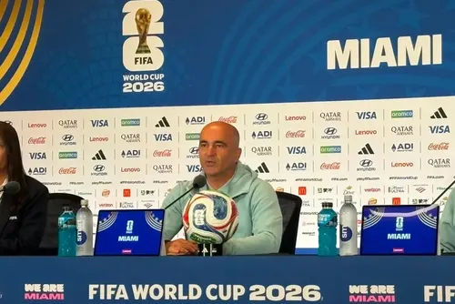 
				Técnico de Portugal exalta Arias, do Palmeiras, antes de jogo com a Colômbia
			
			
