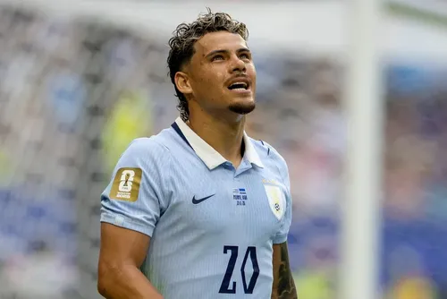 
				Uruguai nunca venceu a Espanha e precisa quebrar tabu para classificar
			
			