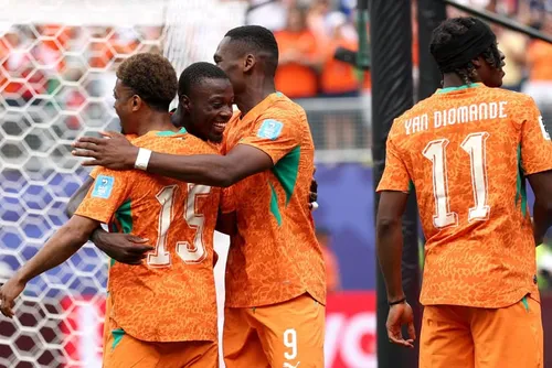 
				Veja as seleções classificadas e eliminadas da Copa na quinta-feira (25)
			
			