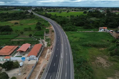 
				Vídeo mostra como duplicação da AL-110 está transformando o Agreste alagoano
			
			