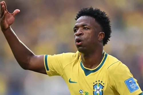 
				Vini Jr. iguala Messi e vira jogador com mais participações em gols na Copa
			
			