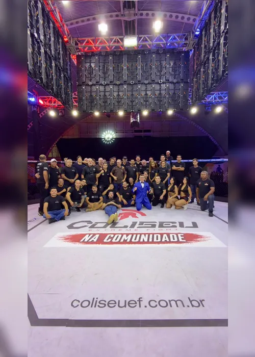 
				Com nocautes e finalizações, Coliseu na Comunidade promove noite histórica de MMA
			
			