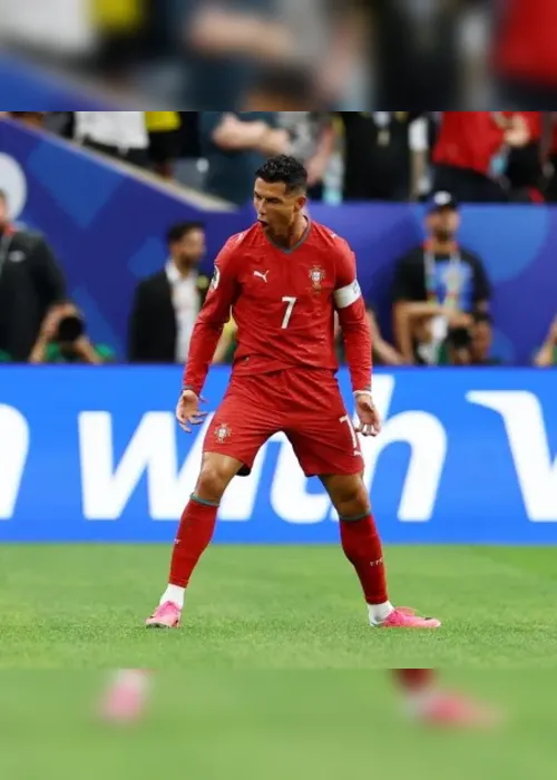 
				CR7 aprova possível duelo com Messi na Copa e avisa: 'Eu chego sempre'
			
			