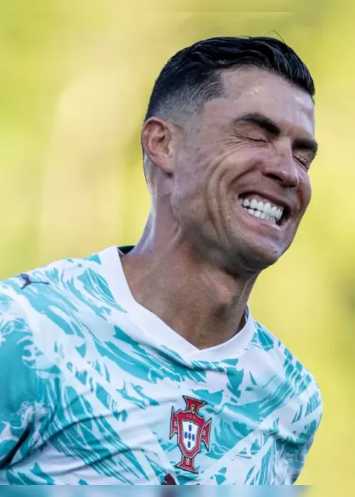 
				CR7 tem gol anulado, mas Portugal bate Chile em amistoso com dois expulsos
			
			