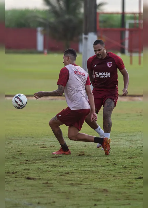 
				CRB recebe o Fortaleza e tenta reagir na Série B diante da torcida
			
			