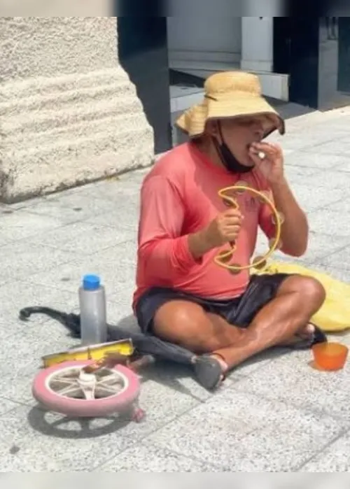 
				De menino rejeitado à inspiração de uma quadrilha: conheça a história do 'Ceguinho do Centro'
			
			