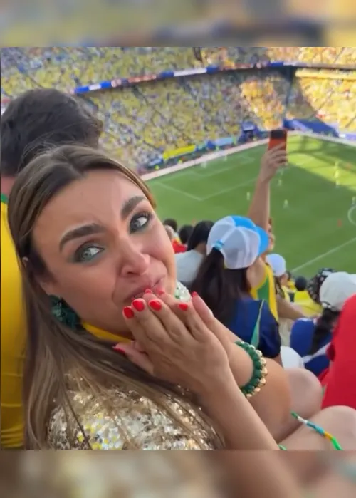 
				Fã se emociona ao encontrar Carlinhos Maia em jogo do Brasil: “Foi especial”
			
			