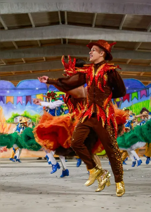 
				Junina Gonzagão homenageia mulheres do fumo do Agreste em espetáculo no Forró & Folia
			
			
