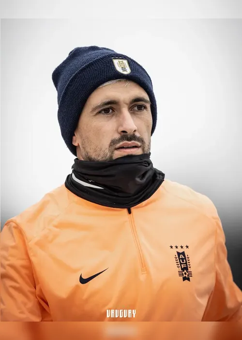 
				Lesionado, Arrascaeta desfalca Uruguai contra a Arábia Saudita
			
			