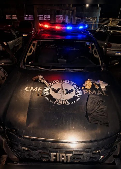 
				Suspeito de integrar facção morre após troca de tiros com a PM no litoral de Alagoas
			
			
