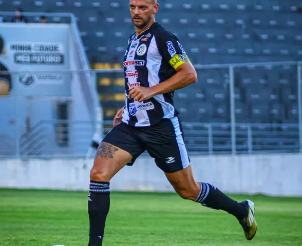 Cristian Lucca deve deixar o ASA após 5 temporadas; zagueiro tem começo de acordo com Pelotas