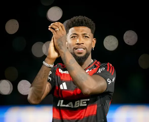 Flamengo recebe proposta de mais de R$ 50 milhões por Emerson Royal
