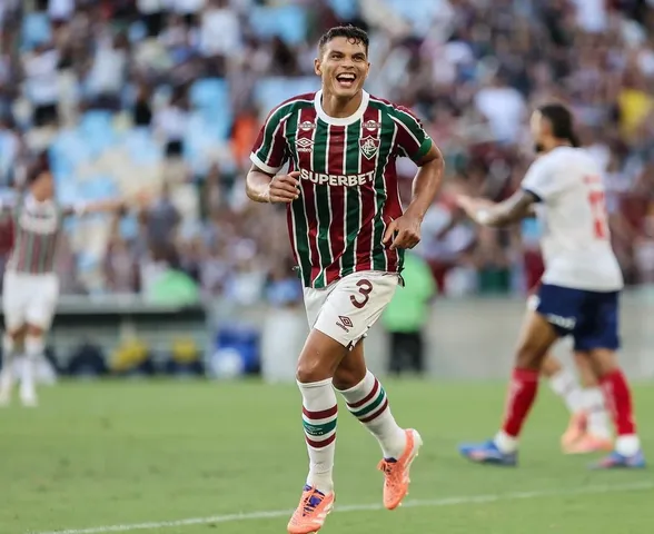 Fluminense anuncia retorno de Thiago Silva após seis meses