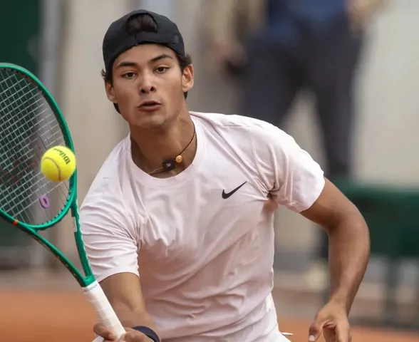 Guto Miguel vence Storck e está na final juvenil de Roland Garros