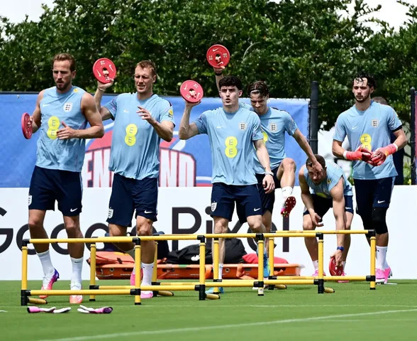 Inglaterra perde jogador por lesão e elege substituto na Copa, diz jornal