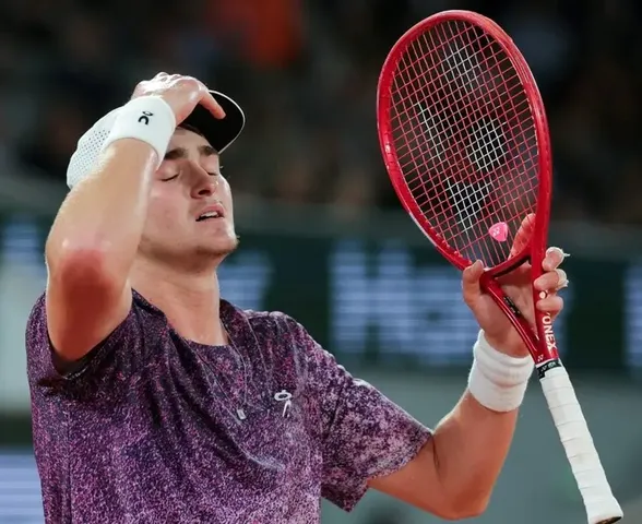 João Fonseca sente desconforto e desiste do ATP de Eastbourne