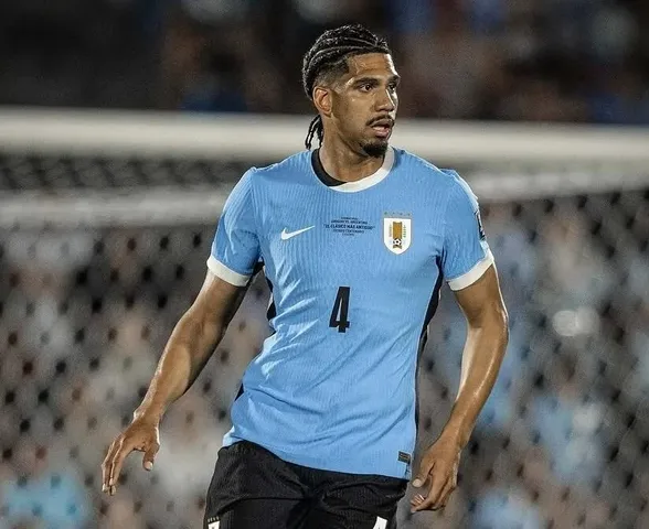 Jogador do Uruguai tem lesão muscular e preocupa seleção antes de estreia na Copa