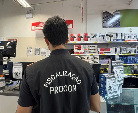 Procon Maceió divulga pesquisa de preços de itens do Dia dos Namorados