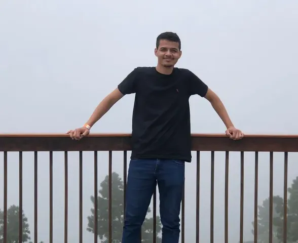 TRF5 mantém decisão e garante matrícula de estudante com autismo em Medicina da Ufal