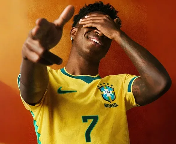 Uniforme da Seleção Brasileira é eleito o 2º mais bonito da Copa; veja