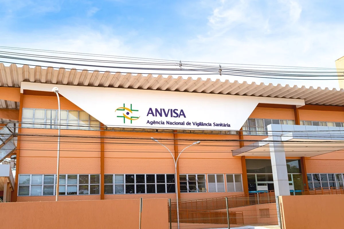 Anvisa determina recolhimento de suplementos vendidos irregularmente
