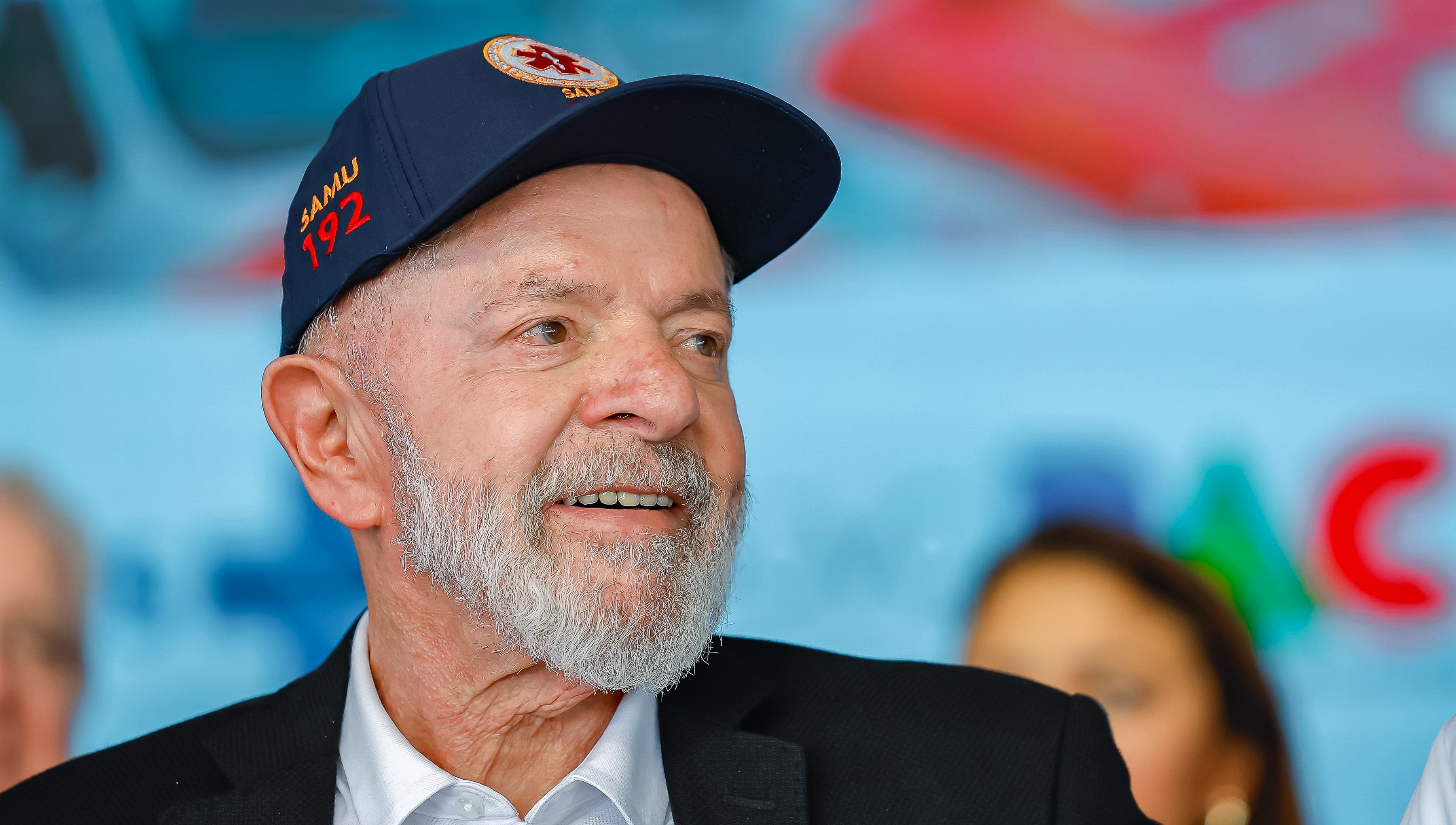 Lula chama Trump de amigo e diz que vai mostrar a ele dados da queda do desmatamento no Brasil