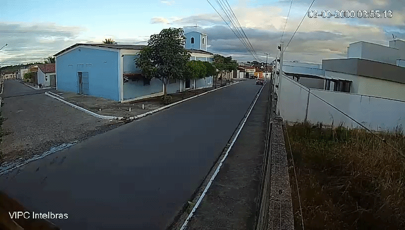 Vídeo mostra jovem sendo arremessado após acidente com trator no Agreste de AL