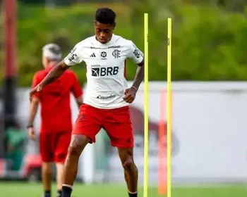 Bruno Henrique exalta período do Flamengo em Portugal: 'Preparar melhor'