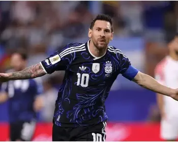 Bruxo que 'parou' Harry Kane prevê eliminação da Argentina contra Cabo Verde