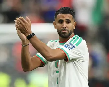 Mahrez anuncia aposentadoria da seleção da Argélia após eliminação na Copa do Mundo