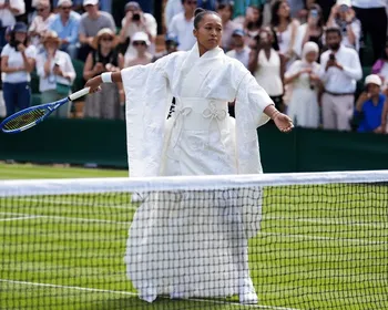 Naomi Osaka faz referência a Kill Bill em traje para Wimbledon