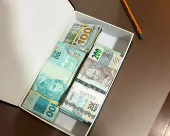 PF encontra dinheiro em livro falso em ação contra nomes ligados a Sóstenes