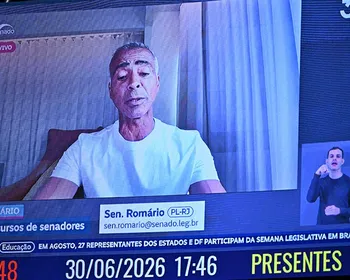Pressionado por críticas, Romário abre mão do salário durante a Copa