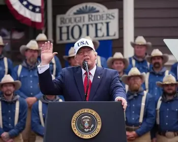 Trump sugere 'ménage à trois' com os próprios filhos