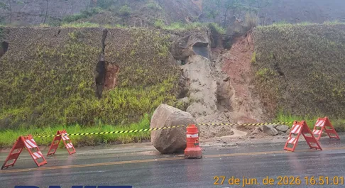 DNIT inicia limpeza após queda de pedras na BR-416 e aguarda estiagem para obras