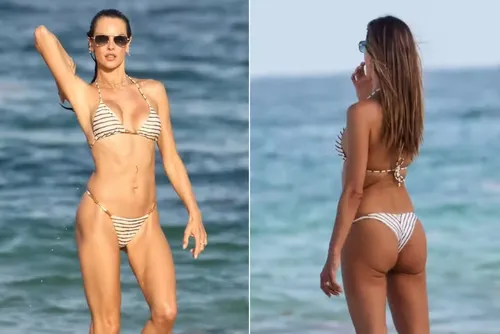 
				Alessandra Ambrosio mostra shape de biquíni em praia
			
			