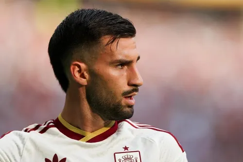 
				Álex Baena, da Espanha, cogitou aposentadoria após briga com Valverde
			
			