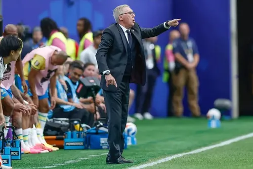 
				Ancelotti exalta Bruno Guimarães, explica Neymar e cobra evolução
			
			