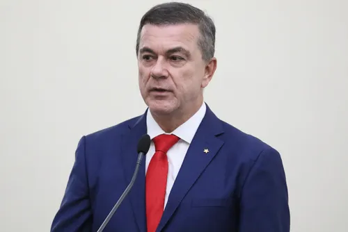 
				Assembleia aprova licença de 121 dias de Ronaldo Medeiros; Judson Cabral assume vaga
			
			