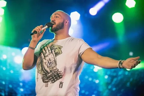 
				Belo fala sobre volta à TV, Viviane Araújo e polêmica de Hino em jogo
			
			
