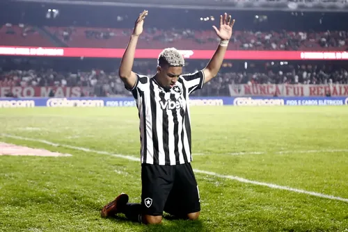 
				Botafogo sofre novo transfer ban, desta vez por dívida na compra de Barrera
			
			