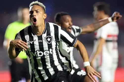 
				Botafogo sofre novo transfer ban, desta vez por dívida na compra de Barrera
			
			