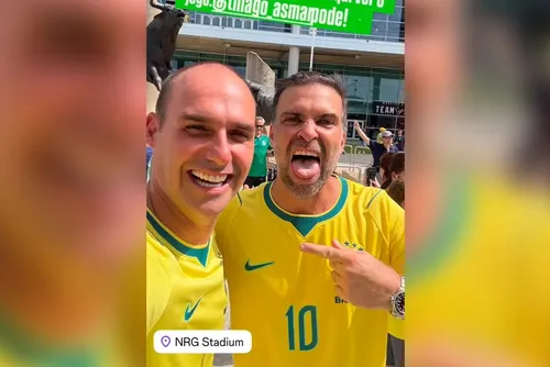 
				Copa: condenado pelo STF, Eduardo Bolsonaro acompanha o Brasil nos EUA
			
			